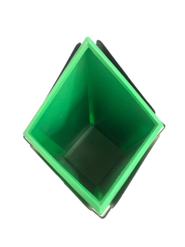 Bote de basura negro con verde completo nueva imagen